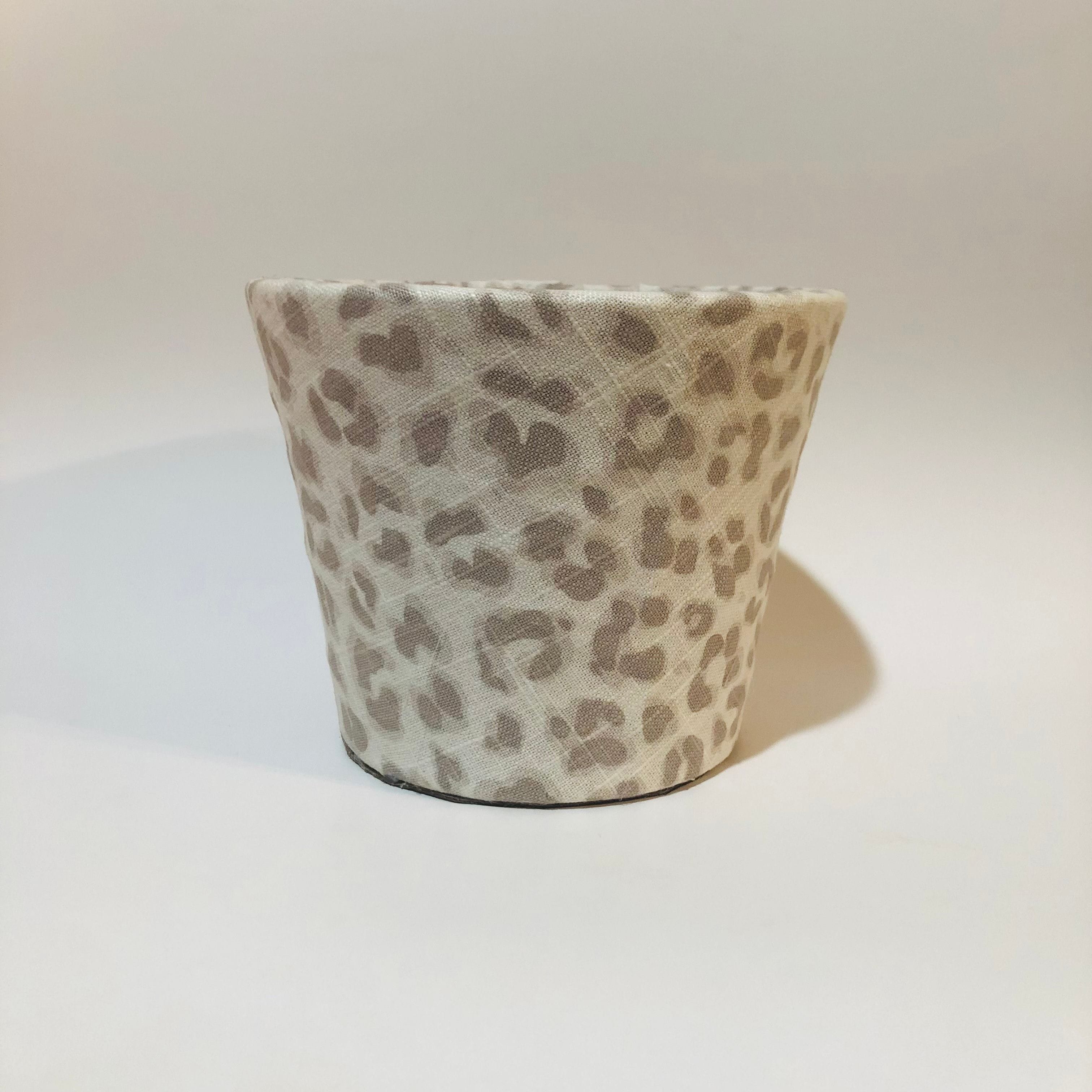 Soft Texture Printed Pot